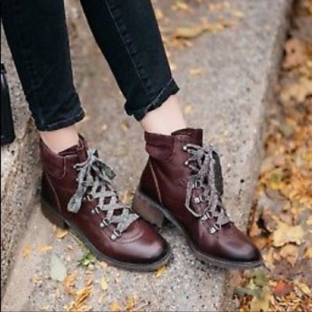 Sam Edelman Darrah Hiking Boots - Picture 15 of 16